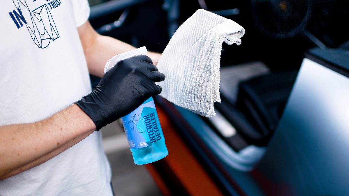 Gyeon Q2M InteriorDetailer - 02